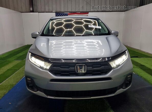 5FNRL6H66SB056460 2025 HONDA ODYSSEY Silver Вид спереду