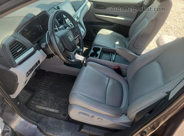 5FNRL6H67PB078359 2023 HONDA ODYSSEY Серый Вид салона спереди