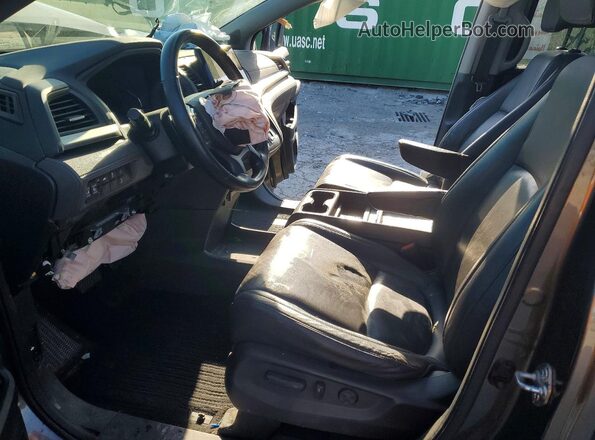 5FNRL6H70JB065324 2018 HONDA ODYSSEY Серый Вид салона спереди