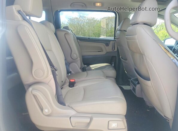 5FNRL6H71JB089664 2018 HONDA ODYSSEY White უკანა სალონის ხედი