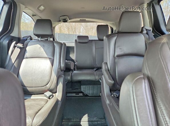 5FNRL6H76KB033639 2019 HONDA ODYSSEY Серебряный Вид задних сидений