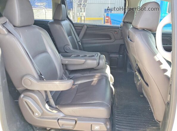 5FNRL6H78JB016162 2018 HONDA ODYSSEY White უკანა სალონის ხედი