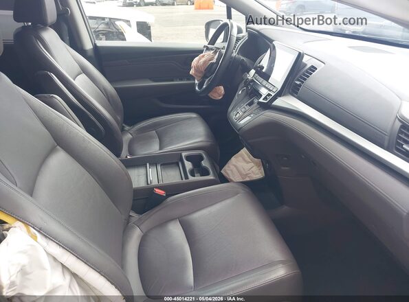 5FNRL6H89JB005583 2018 HONDA ODYSSEY Коричневый Вид салона спереди