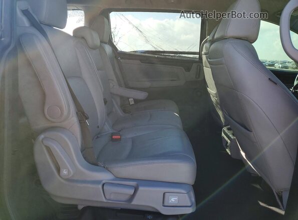 5FNRL6H91KB102738 2019 HONDA ODYSSEY Silver Rear interior view