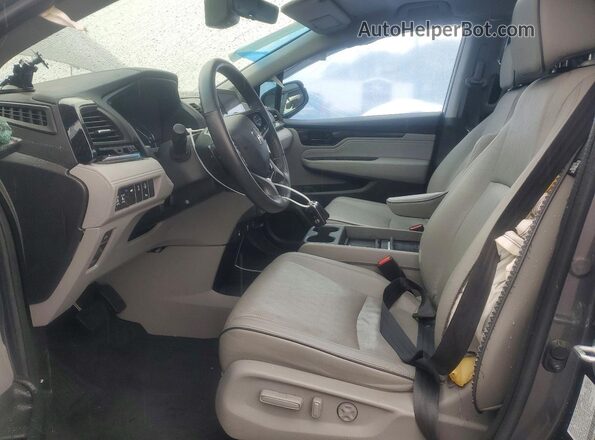 5FNRL6H92PB056764 2023 HONDA ODYSSEY Серый Вид салона спереди