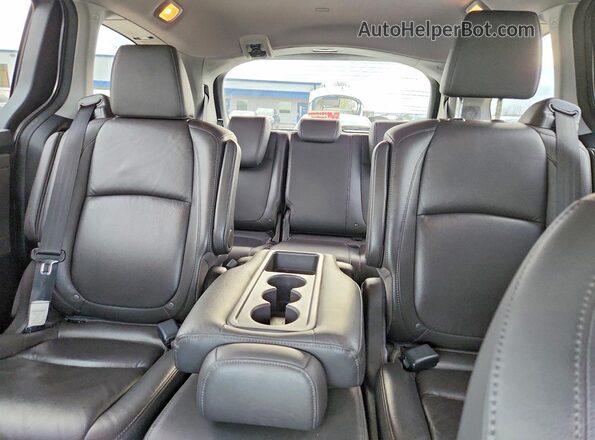 5FNRL6H97LB000023 2020 HONDA ODYSSEY Silver Widok tylnych siedzeń
