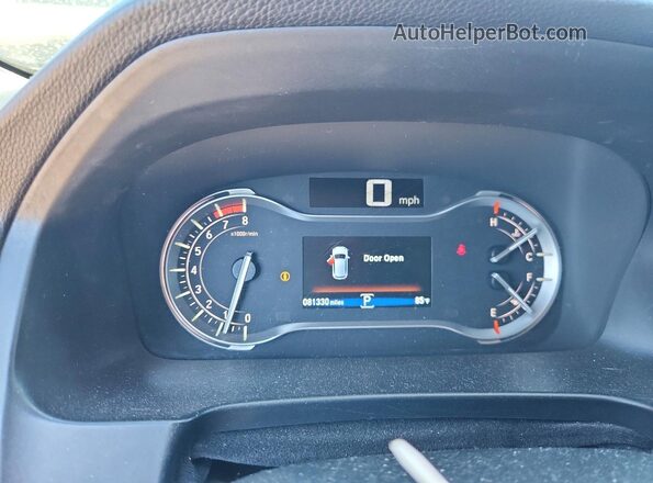 5FNYF5H35JB002682 2018 HONDA PILOT Серебряный Вид щитка приборов