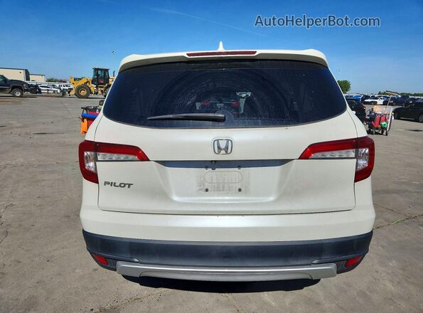 5FNYF5H39KB025559 2019 HONDA PILOT White Rear view