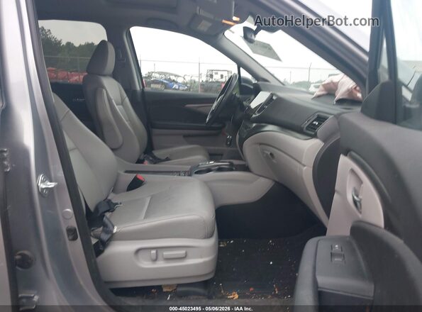 5FNYF5H50NB005187 2022 HONDA PILOT Серебряный Вид салона спереди