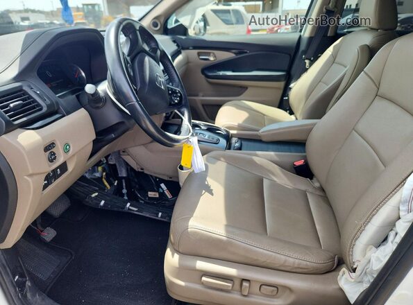 5FNYF5H96MB016406 2021 HONDA PILOT Белый Вид салона спереди