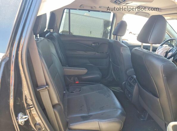 5FNYF6H07JB003229 2018 HONDA PILOT Black Вид задньої частини салону