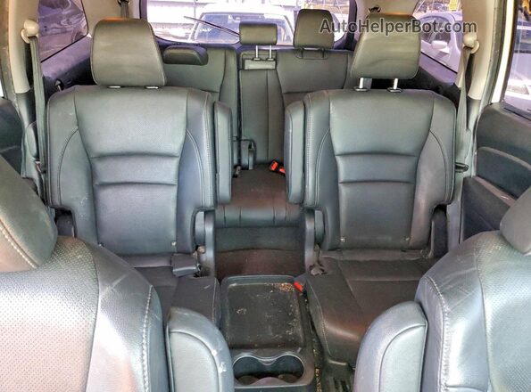 5FNYF6H08MB042030 2021 HONDA PILOT Белый Вид задних сидений