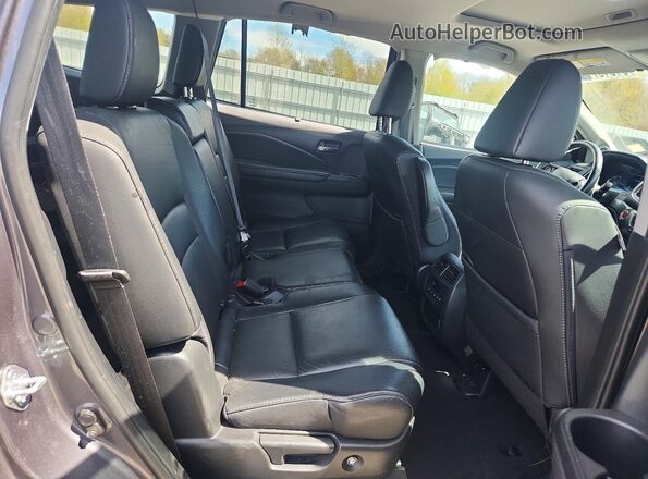 5FNYF6H28MB064255 2021 HONDA PILOT Gray Widok wnętrza z tyłu