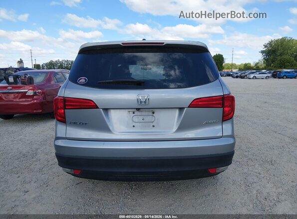 5FNYF6H35JB029015 2018 HONDA PILOT Серебряный 