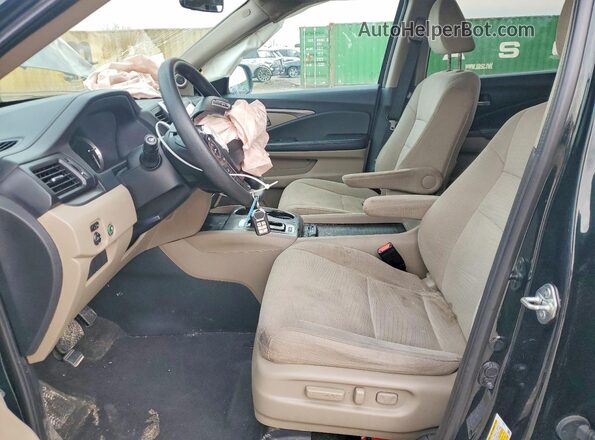 5FNYF6H36JB068356 2018 HONDA PILOT Зеленый Вид салона спереди