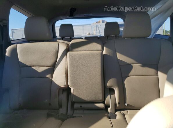 5FNYF6H52MB067341 2021 HONDA PILOT White Вид задніх сидінь