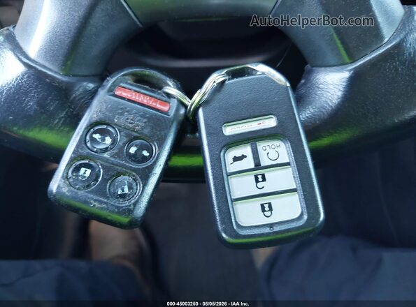 5FNYF6H5XKB078052 2019 HONDA PILOT Серый Вид панели приборов
