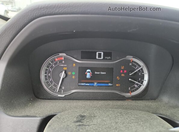 5FNYF6H67JB033139 2018 HONDA PILOT White Instrument cluster view