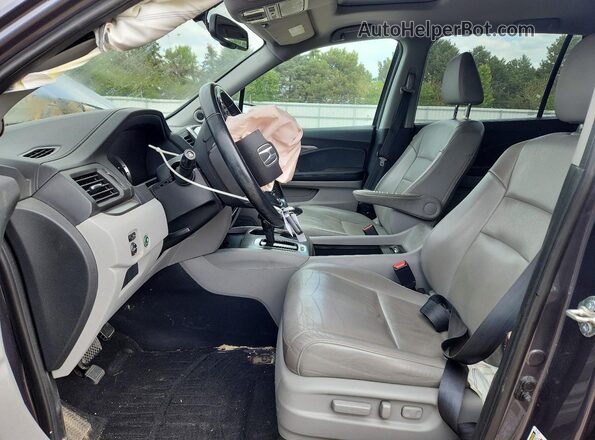 5FNYF6H75GB097858 2016 HONDA PILOT Gray Widok wnętrza z przodu