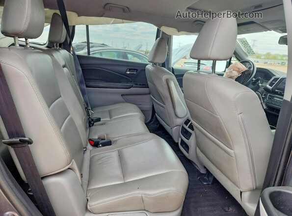 5FNYF6H75GB097858 2016 HONDA PILOT Gray Widok tylnych siedzeń