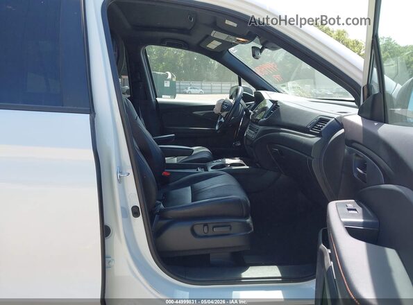 5FNYF6H89NB062956 2022 HONDA PILOT Белый Вид салона спереди