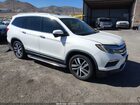 2017 Honda Pilot Touring White vin: 5FNYF6H91HB076430
