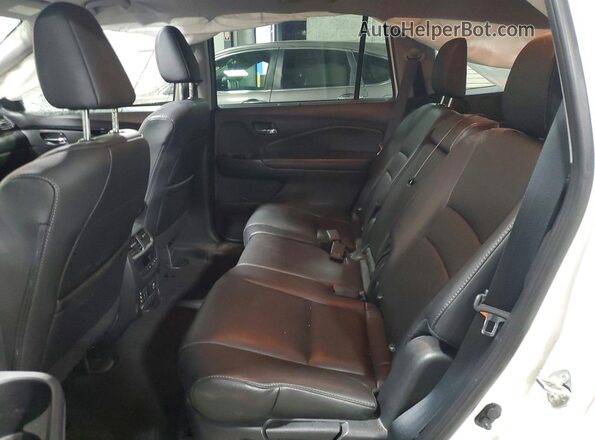 5FNYF6H96JB024362 2018 HONDA PILOT Белый Вид задних сидений