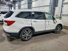 2018 Honda Pilot Touring Белый vin: 5FNYF6H96JB024362