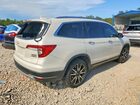 2019 Honda Pilot Touring White vin: 5FNYF6H97KB071093