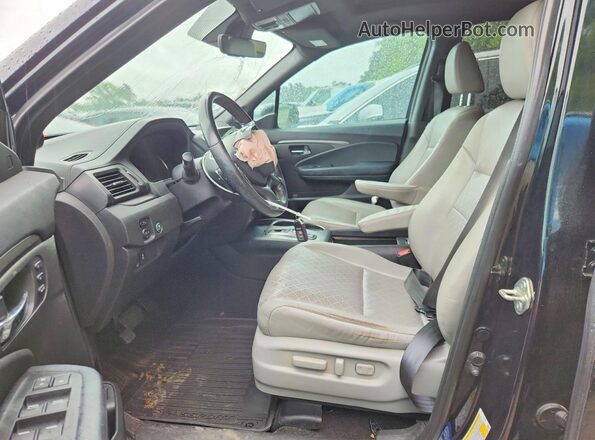 5FNYF7H5XKB009965 2019 HONDA PASSPORT Green Widok wnętrza z przodu