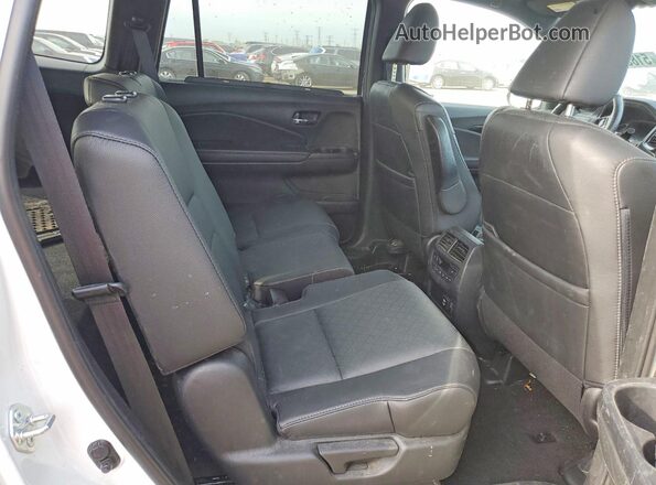 5FNYF8H05MB028145 2021 HONDA PASSPORT White Widok tylnych siedzeń