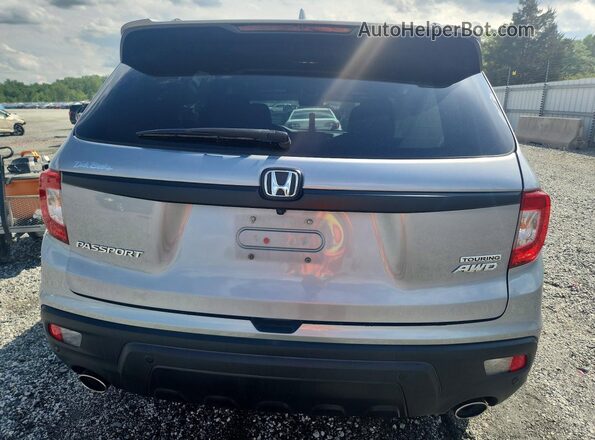5FNYF8H99LB000376 2020 HONDA PASSPORT Silver Rear view