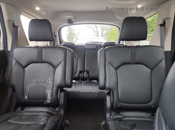 5FNYG1H56RB011233 2024 HONDA PILOT White Widok tylnych siedzeń