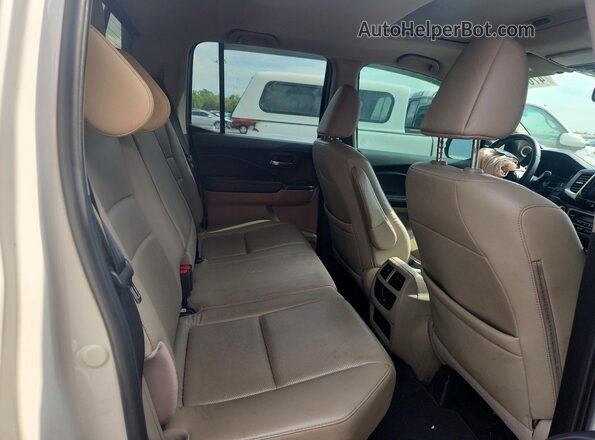 5FPYK2F66KB000326 2019 HONDA RIDGELINE Белый Вид задних сидений