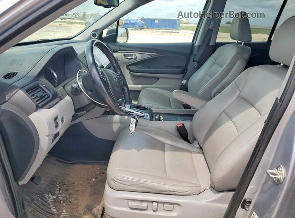5FPYK2F69HB003178 2017 HONDA RIDGELINE Silver Vista interior delantera