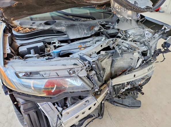 5FPYK3F13LB023123 2020 HONDA RIDGELINE Silver Widok wnętrza z tyłu
