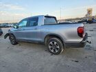 2017 Honda Ridgeline Rtl Silver vin: 5FPYK3F50HB025955