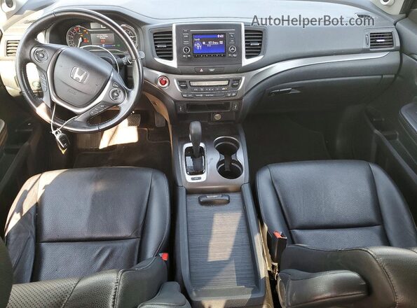 5FPYK3F52HB006713 2017 HONDA RIDGELINE Серебряный Вид панели приборов