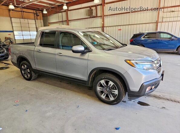 5FPYK3F55HB011159 2017 HONDA RIDGELINE Silver Front right
