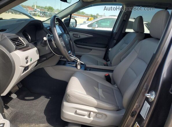 5FPYK3F58NB022748 2022 HONDA RIDGELINE Gray Vista interior delantera