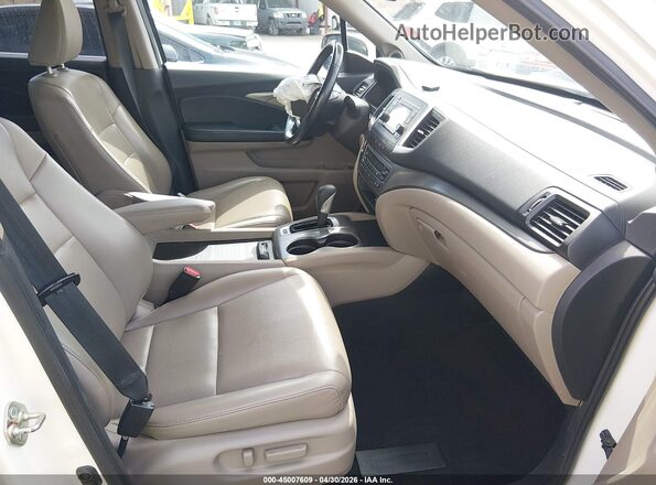 5FPYK3F59HB018177 2017 HONDA RIDGELINE Белый Вид салона спереди