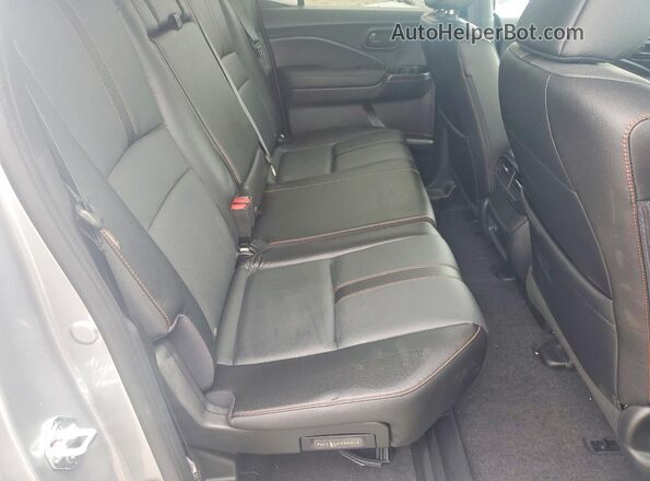 5FPYK3F65SB000582 2025 HONDA RIDGELINE Silver Widok tylnych siedzeń