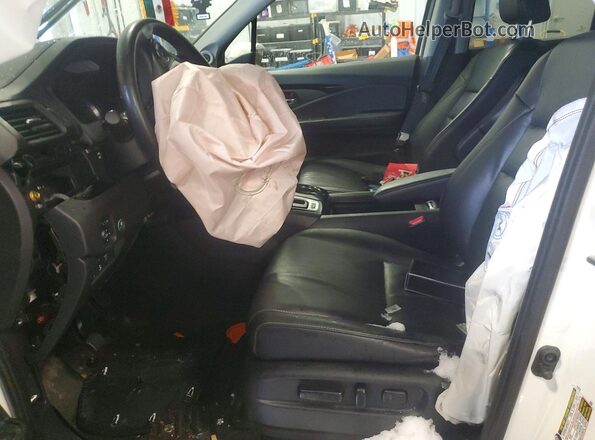 5FPYK3F74HB020985 2017 HONDA RIDGELINE Белый Вид салона спереди