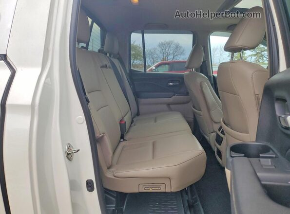 5FPYK3F77KB030918 2019 HONDA RIDGELINE White Вид задніх сидінь