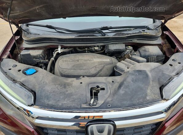 5FPYK3F7XHB007853 2017 HONDA RIDGELINE Burgundy Rear interior view