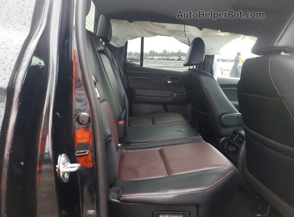 5FPYK3F82JB012673 2018 HONDA RIDGELINE Black Widok tylnych siedzeń