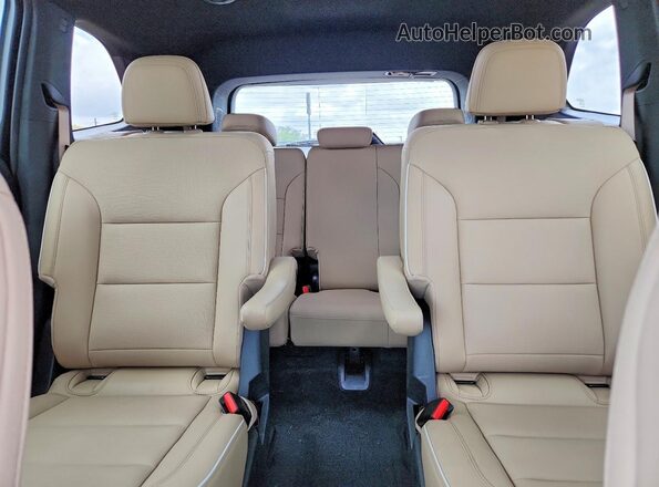 5GAERARS2SJ111704 2025 BUICK ENCLAVE Silver Вид задніх сидінь