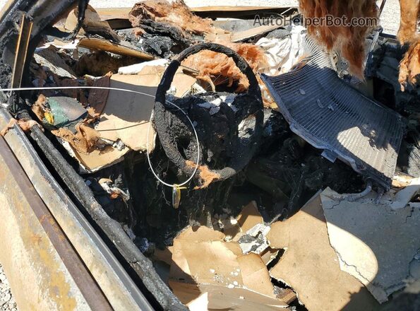 5GAEVBKW2MJ157972 2021 BUICK ENCLAVE Пожар Вид панели приборов