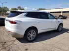 2022 Buick Enclave Premium Белый vin: 5GAEVBKW9NJ123349 Damage: Right Qtr Panel, Dent(S) W/No Paint Dmg, 1/2 To 1 Inch