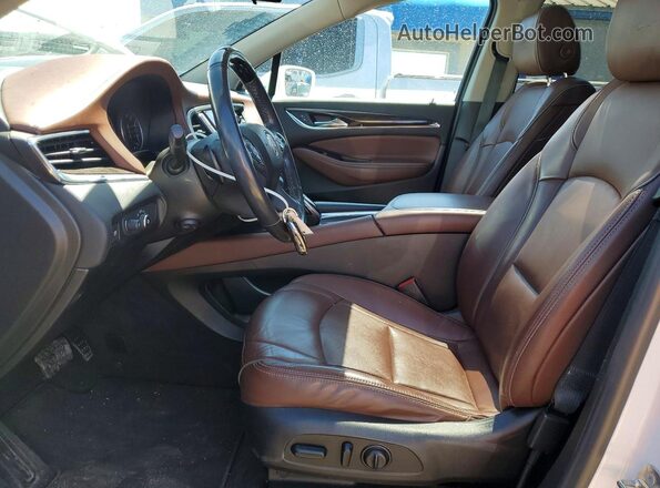 5GAEVCKW5JJ259591 2018 BUICK ENCLAVE White Widok wnętrza z przodu